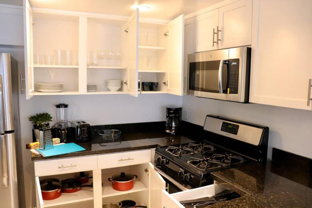 Heart Of West Hollywood Modern Suite 2 Bedroom 2 Bath Лос-Анджелес Экстерьер фото